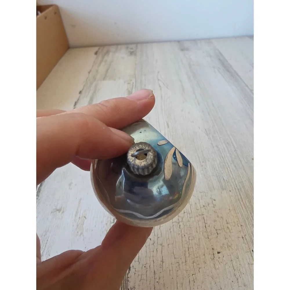 unbranded blue one